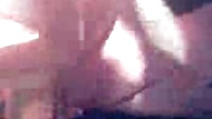 Il ragazzo ha insegnato a sua moglie a succhiare e ha assorbito il donne nude bellissime suo talento