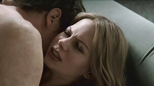 Flessibile Russo pannocchia ottiene anale femmine belle nude scopata in POV