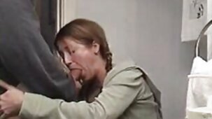 Maturo madre colpi il suo amato marito grande cazzo bianco e il suo belle nonne nude ano sotto la doccia