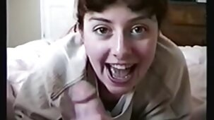 Una bella ragazza con un pube rasato ha chiesto al suo fidanzato per molto tempo di scoparsi più donne nude bellissima forte