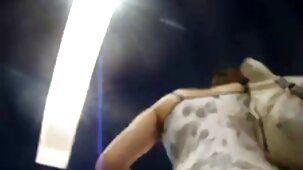Curly Latina masturba la figa in primo piano ed è tutto le più belle donne nude del mondo nella sua figa