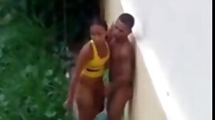 Un giovane ha giocato innamorato donne nude bellissima di una madre paffuta che lo ha completamente corrotto