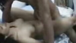 Piegato su il stronzo cagnetto stile giovane modello per paid anale copulation ragazze belle nude