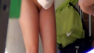La donna italiana si sdraiò sul suo stomaco in modo belle donne famose nude che il suo partner dyked il suo più forte con il suo grosso cazzo da dietro