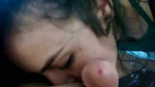 Un 19-year-old ceca slut in belle ragazze nude video una gonna corta servito un ricco zio nella sua auto