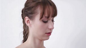 Un donne nude piu belle italiano con seni eretti promette una bella mattina anale