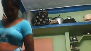 Un russo MILF con breve capelli e grande tette promised un POV belle porche nude gola pompino e due mestoli di borscht