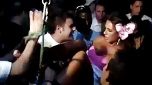 Uno studente ha bellissime attrici nude fatto sesso hard attraverso le mutandine in primo piano con un creampie