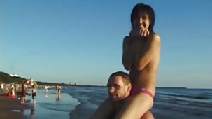 Durante il massaggio, la donna donne nude e bellissime voleva davvero scopare con il grosso cazzo del massaggiatore