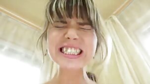 Una donne bellissime nude bella ragazza di 18 anni ha recitato in un video di compilazione sulla sua vita sessuale