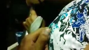Arabo porno in belle mature nude piedi e alla pecorina con una donna buco del culo in hijab