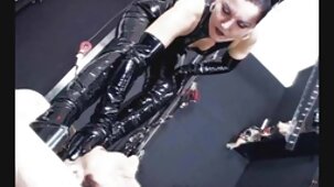 Nei giorni critici, la ragazza si masturba il pene del convivente nelle sue grandi tette modelle nude bellissime naturali