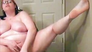 Studente russo con un bottino rotondo è affascinato dal grosso cazzo del suo belle ragazze nude sexy fidanzato