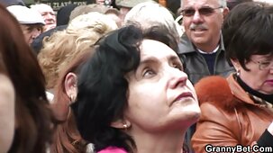 Tre stupidi polli di 18 anni hanno mandato i angelica bella nuda loro fidanzati nel culo e hanno fatto sesso di gruppo lesbico