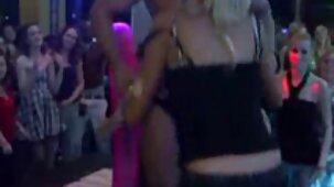 Fatto in casa sesso con un russo matrioska con donne belle giovani nude un grande culo che non può rifiutare ragazzi