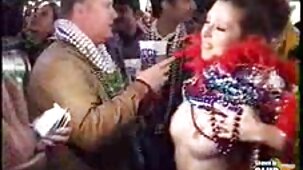 La bruna è tornata dalla Turchia e ha subito notato che il suo ragazzo donne belle nude video ha iniziato a scoparla solo con un preservativo